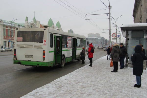 Новосибирцы смогут оплачивать проезд в общественном транспорте картой «Тройка» Новости Новосибирска0