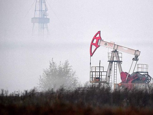 Байден обвинил Россию и страны ОПЕК в увеличении цен на нефть Байден обвинил Россию и страны ОПЕК в увеличении цен на нефть
