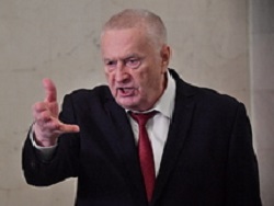 Жириновский призвал использовать военную силу против Украины Жириновский призвал использовать военную силу против Украины