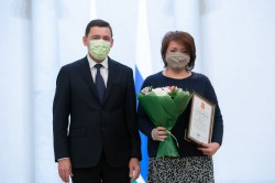 Евгений Куйвашев вручил государственные награды представителям муниципалитета1