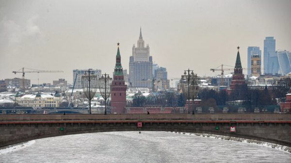 «Жёлтый» уровень погодной опасности продлили в Московском регионе до 19 января «Жёлтый» уровень погодной опасности продлили в Московском регионе до 19 января