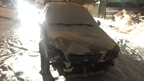В Магнитогорске пьяный водитель протаранил пять полицейских машин около здания УМВД В Магнитогорске пьяный водитель протаранил пять полицейских машин около здания УМВД