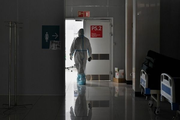 Смертность с COVID в России в ноябре превысила прежний рекорд на 16% Смертность с COVID в России в ноябре превысила прежний рекорд на 16%