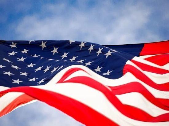 В США вооруженная женщина приехала к Капитолию "на разговор" В США вооруженная женщина приехала к Капитолию