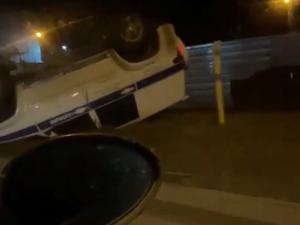 Под Ростовом перевернулась полицейская машина Под Ростовом перевернулась полицейская машина0