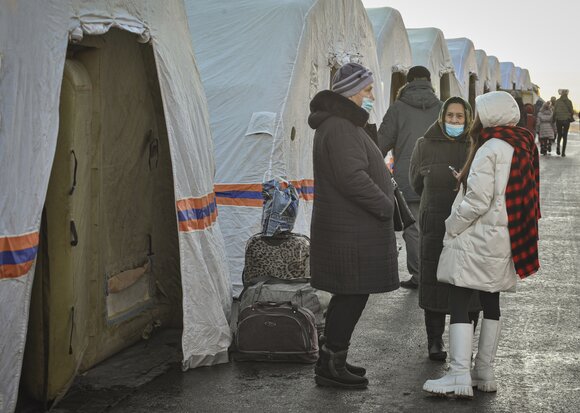 В МЧС зарегистрированы порядка 30 регионов, готовых принять беженцев из Донбасса В МЧС зарегистрированы порядка 30 регионов, готовых принять беженцев из Донбасса