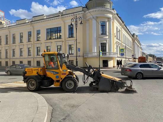 Более 40 тысяч кубометров воды вылили на дороги Петербурга при уборке с 4 по 10 апреля Более 40 тысяч кубометров воды вылили на дороги Петербурга при уборке с 4 по 10 апреля