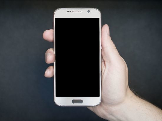 Смартфон убил 18-летнего петербуржца Смартфон убил 18-летнего петербуржца
