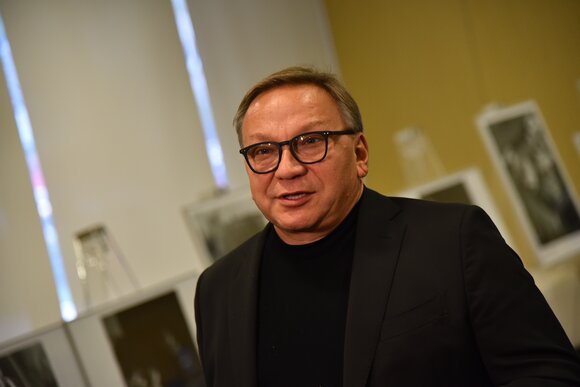 Игорь Угольников: поддержка киноиндустрии в Москве поможет нашему кинематографу Игорь Угольников: поддержка киноиндустрии в Москве поможет нашему кинематографу