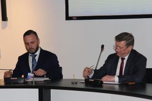 Sitronics Group привезла в Новосибирск ультрабыструю зарядную станцию для электромобилей Sitronics Group привезла в Новосибирск ультрабыструю зарядную станцию для электромобилей2