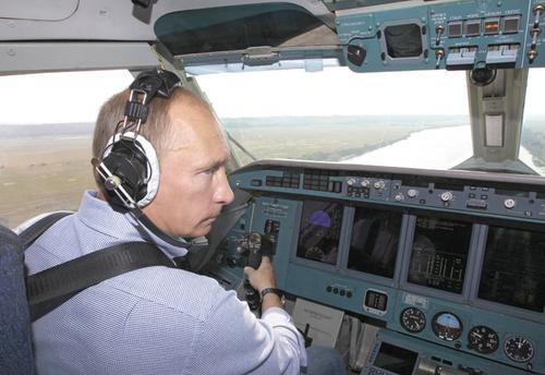 Путин заявил о поддержке авиаотрасли России Путин заявил о поддержке авиаотрасли России