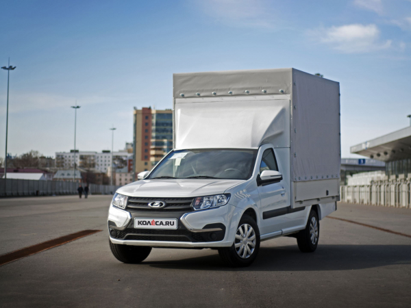 Тонна груза в полунесущем кузове: тест-драйв Lada Prima от завода ПромТех Тонна груза в полунесущем кузове: тест-драйв Lada Prima от завода ПромТех