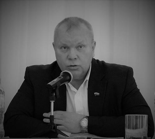 Зампредседателя Общественной палаты Алтайского края Евгений Новиков погиб при обстреле в Донбассе Зампредседателя Общественной палаты Алтайского края Евгений Новиков погиб при обстреле в Донбассе