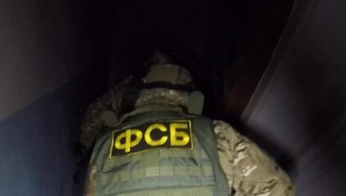 ФСБ сообщила о задержании жителя Крыма, который в соцсетях угрожал российским военным ФСБ сообщила о задержании жителя Крыма, который в соцсетях угрожал российским военным