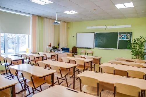 Ижевск прощается с погибшими в результате стрельбы в школе Ижевск прощается с погибшими в результате стрельбы в школе