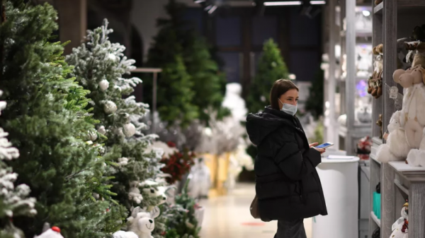В Москве открылась выставка редких ёлочных игрушек В Москве открылась выставка редких ёлочных игрушек