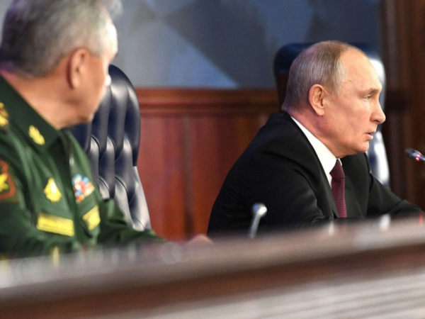 Владимир Путин выступил на коллегии Минобороны (ВИДЕО) Путин выступил на расширенном заседании коллегии Минобороны