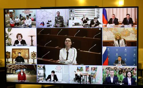 Бывший военнослужащий батальона «Сомали» из ДНР Вадим Серик поблагодарил Владимира Путина за вхождение Донбасса в соcтав России Бывший военнослужащий батальона «Сомали» из ДНР Вадим Серик поблагодарил Владимира Путина за вхождение Донбасса в соcтав России