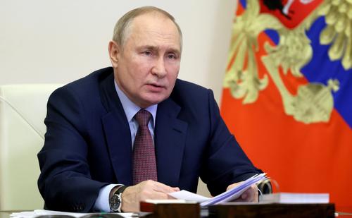 Одна из шести названных Путиным задач, на которых должна сосредоточиться экономика России в 2023 году, - не занимать за рубежом Одна из шести названных Путиным задач, на которых должна сосредоточиться экономика России в 2023 году, - не занимать за рубежом