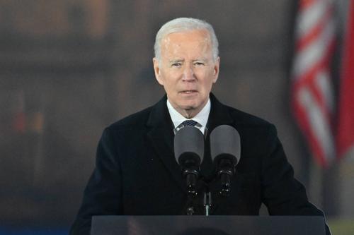 Байден заявил, что США и Канада продолжат давление на Россию посредством «исторических санкций» Байден заявил, что США и Канада продолжат давление на Россию посредством «исторических санкций»