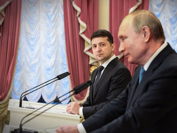 NYT: секретные документы США содержат планы на случай смерти Путина и Зеленского Путин Зеленский