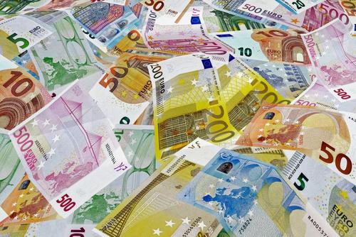 Евро теряет популярность вслед за долларом Евро теряет популярность вслед за долларом
