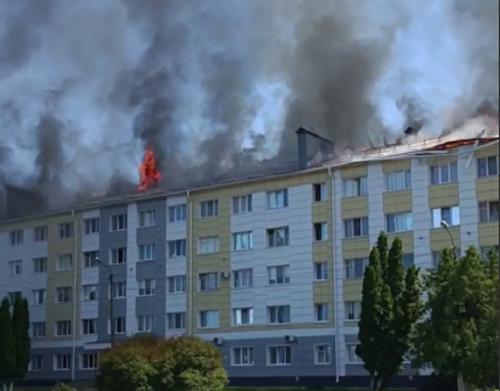 Глава Шебекинского округа Жданов рассказал, что в связи с обстрелами ему позвонил Путин и предложил помощь Глава Шебекинского округа Жданов рассказал, что в связи с обстрелами ему позвонил Путин и предложил помощь