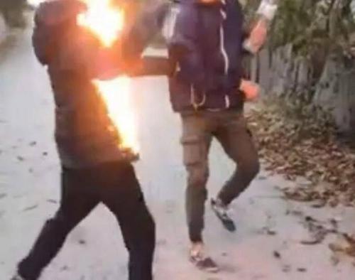 По России прошла волна поджёгов подростков По России прошла волна поджёгов подростков