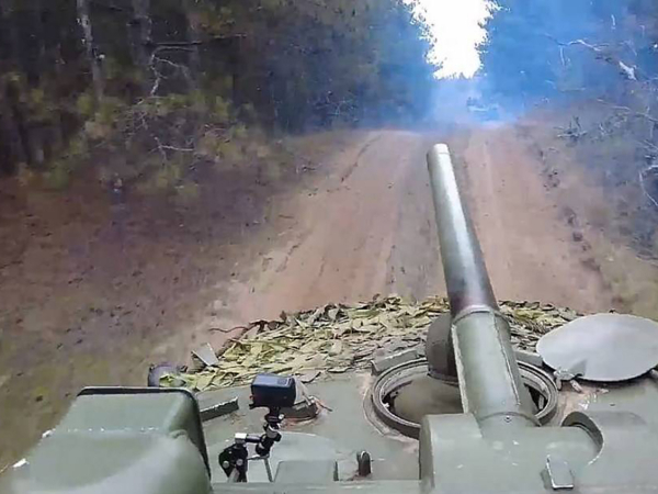 «РВ»: войска ВС РФ входят в Харьковскую область (ФОТО, ВИДЕО) Танк ВС РФ