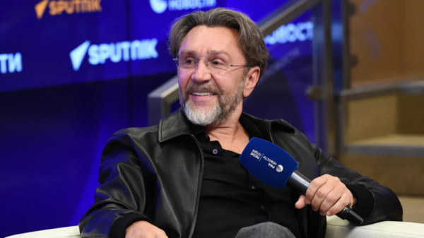 Шнуров извинился за отменённый в Москве концерт «Ленинграда» Шнуров извинился за отменённый в Москве концерт «Ленинграда»