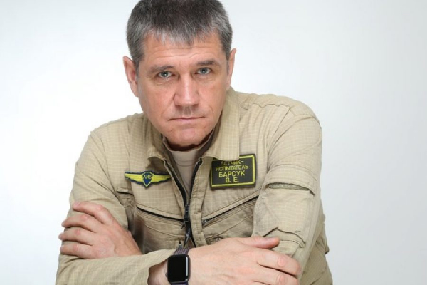 Хроники спасения рейса «Сочи-Омск», который сел в поле под Новосибирском (видео) Хроники спасения рейса «Сочи-Омск», который сел в поле под Новосибирском (видео)1