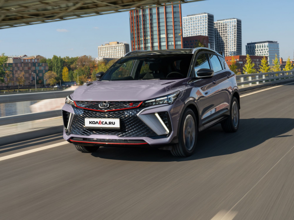 Новый мотор, Launch Control и старые недостатки: тест-драйв обновленного Geely Coolray Новый мотор, Launch Control и старые недостатки: тест-драйв обновленного Geely Coolray