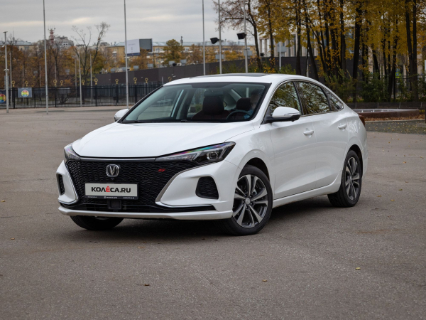 Тест-драйв Changan Eado plus: Elantra и Corolla отдыхают? Тест-драйв Changan Eado plus: Elantra и Corolla отдыхают?