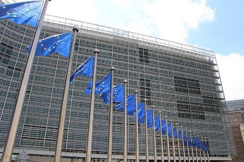 ЕК завтра представит предложение по продлению свободного ввоза товаров с Украины ЕК завтра представит предложение по продлению свободного ввоза товаров с Украины