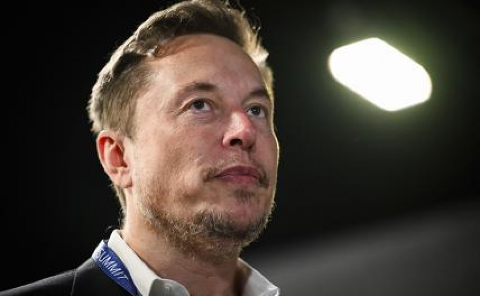 Илон Маск заявил о терактах против Tesla На фото: американский предприниматель Илон Маск