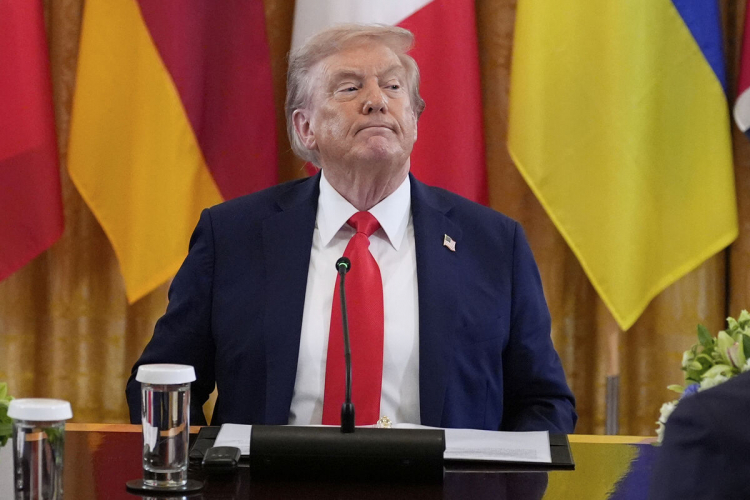Украина не вернет Крым, но получит «много земли»: главные заявления Трампа о переговорах Украина не вернет Крым, но получит «много земли»: главные заявления Трампа о переговорах