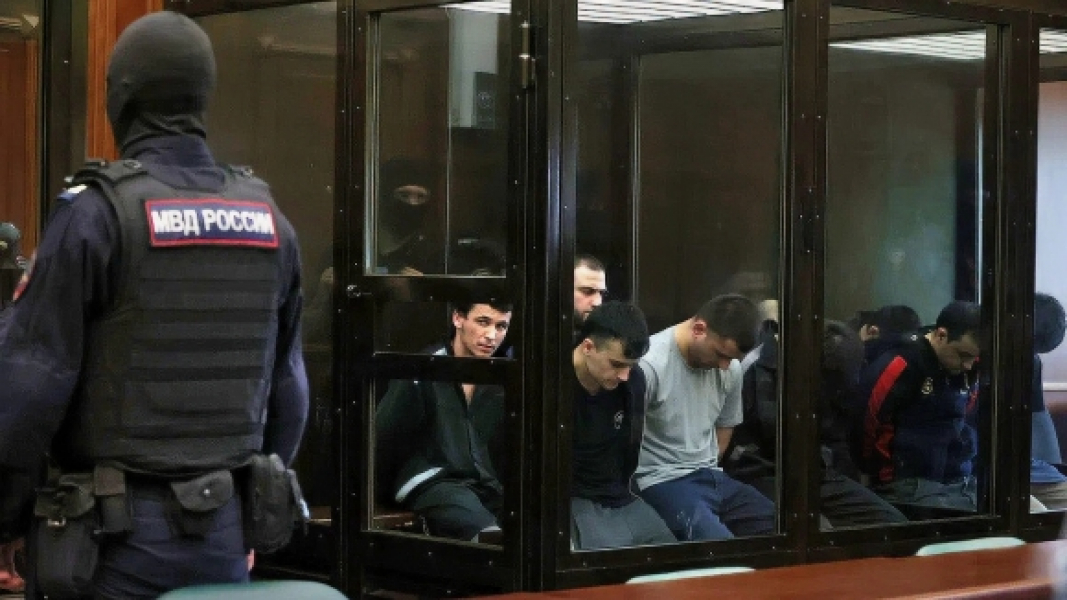 Над террористами идёт суд, а ответственные за гибель людей владельцы сгоревшего концертного зала сбежали на свою историческую Родину в Азербайджан Над террористами идёт суд, а ответственные за гибель людей владельцы сгоревшего концертного зала сбежали на свою историческую Родину в Азербайджан