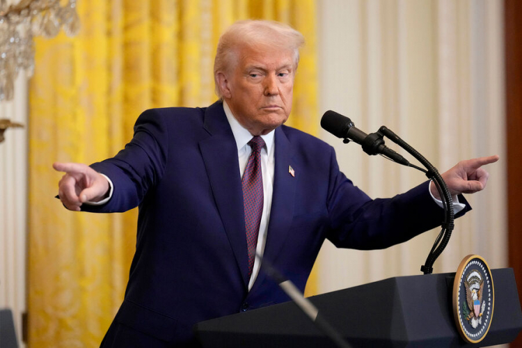 «Трамп и Путин снова согласны друг с другом». Почему США не хотят вводить новые санкции? «Трамп и Путин снова согласны друг с другом». Почему США не хотят вводить новые санкции?