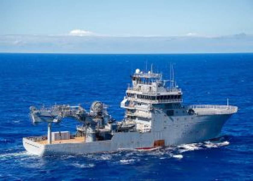 «Наткнулось на риф, загорелось и начало тонуть»: HMNZS Manawanui нашло пристанище на дне океана